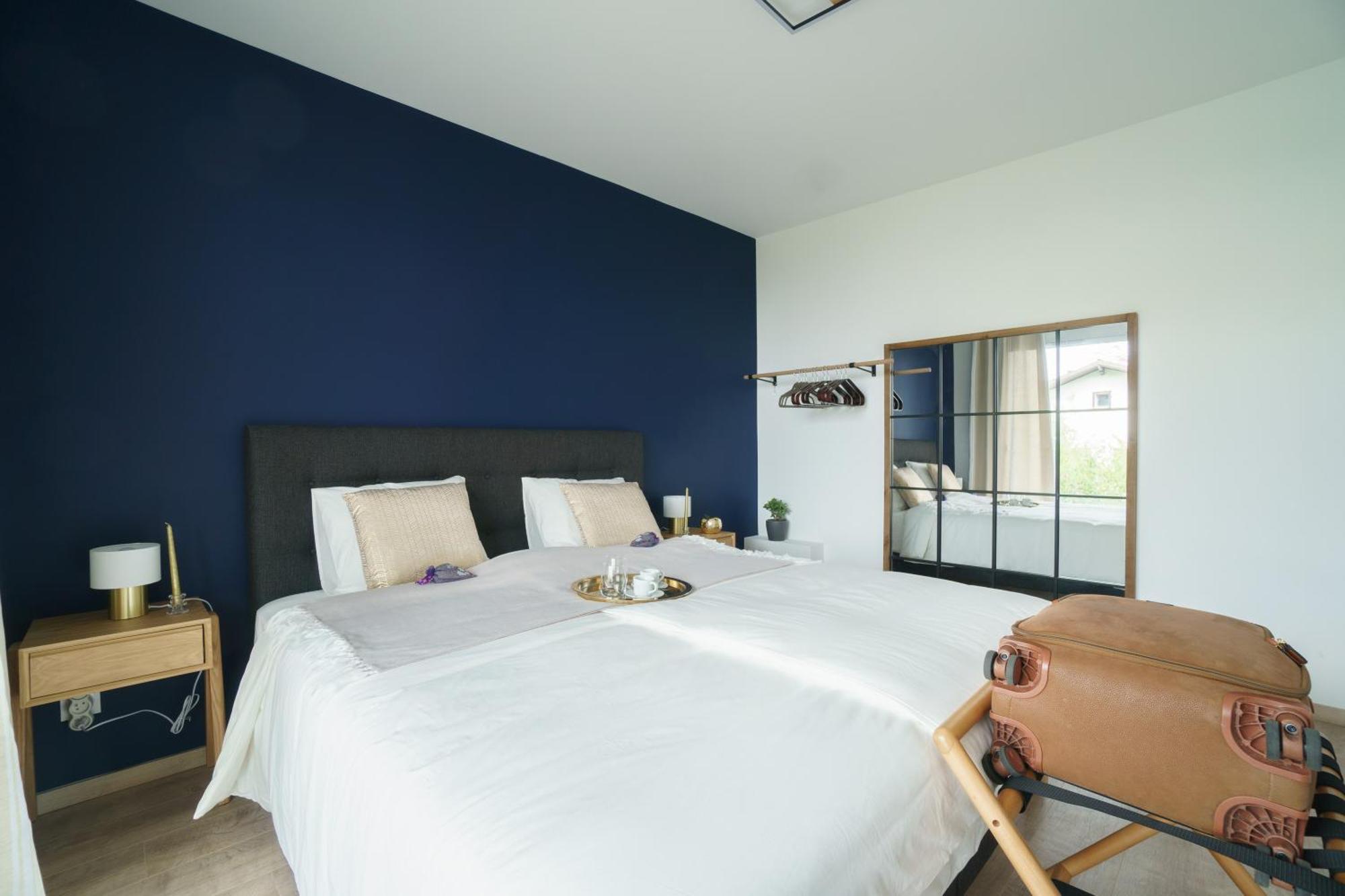 Royal Park Lake View Apartment เอวิยงเลบานส์ ภายนอก รูปภาพ