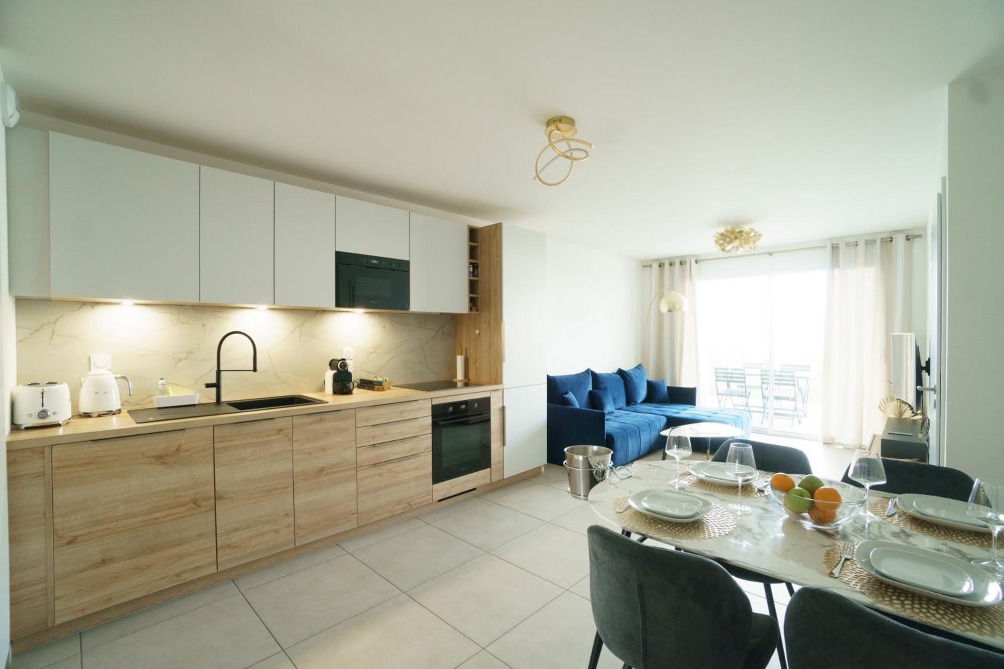 Royal Park Lake View Apartment เอวิยงเลบานส์ ภายนอก รูปภาพ